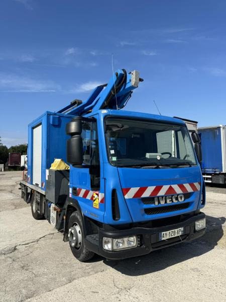Iveco Eurocargo 100E18 - Φορτηγό με εναέρια πλατφόρμα: φωτογραφία 1 Iveco Eurocargo 100E18 - Φορτηγό με εναέρια πλατφόρμα: φωτογραφία 1