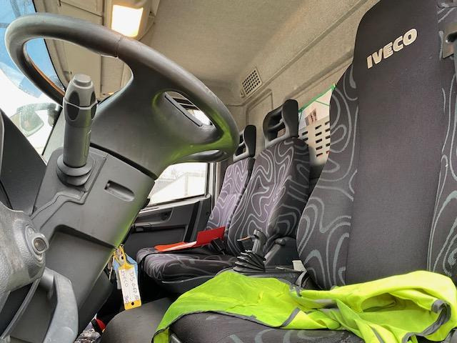 Iveco Eurocargo 120E22 - Φορτηγό κόφα: φωτογραφία 3 Iveco Eurocargo 120E22 - Φορτηγό κόφα: φωτογραφία 3