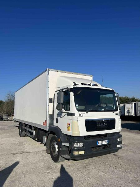 MAN TGM 18.250 - Φορτηγό κόφα: φωτογραφία 3 MAN TGM 18.250 - Φορτηγό κόφα: φωτογραφία 3