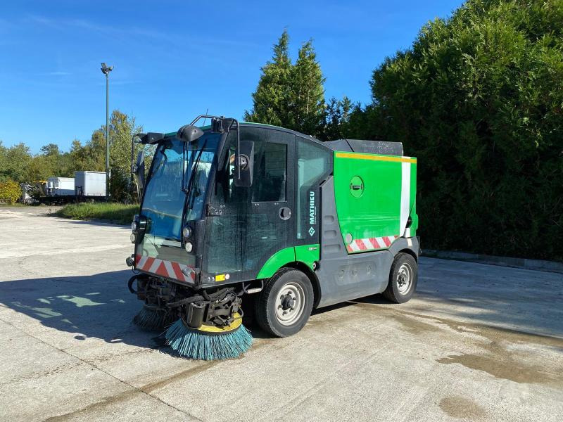Mathieu Azura MC210 - Σάρωθρο δρόμων: φωτογραφία 1 Mathieu Azura MC210 - Σάρωθρο δρόμων: φωτογραφία 1