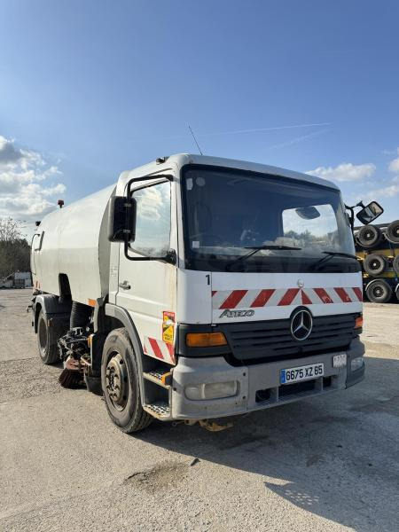 Mercedes Atego - Σάρωθρο δρόμων: φωτογραφία 1 Mercedes Atego - Σάρωθρο δρόμων: φωτογραφία 1