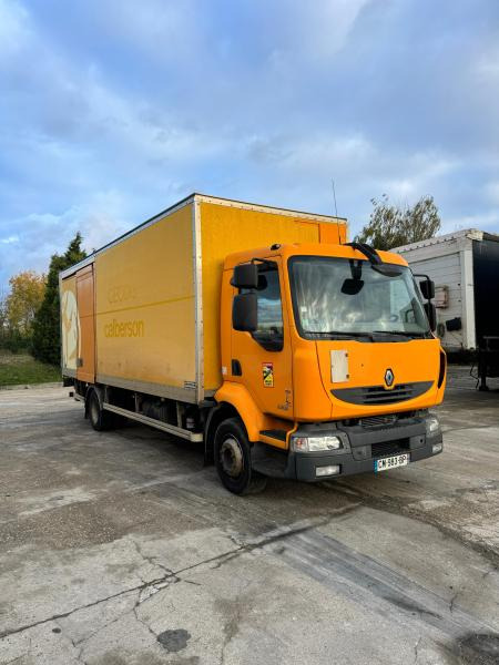 Renault Midlum 220 - Φορτηγό κόφα: φωτογραφία 3 Renault Midlum 220 - Φορτηγό κόφα: φωτογραφία 3