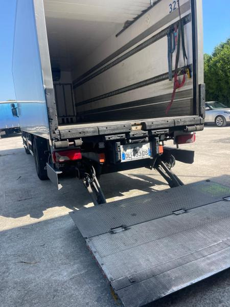 Scania R 320 - Φορτηγό κόφα: φωτογραφία 5 Scania R 320 - Φορτηγό κόφα: φωτογραφία 5
