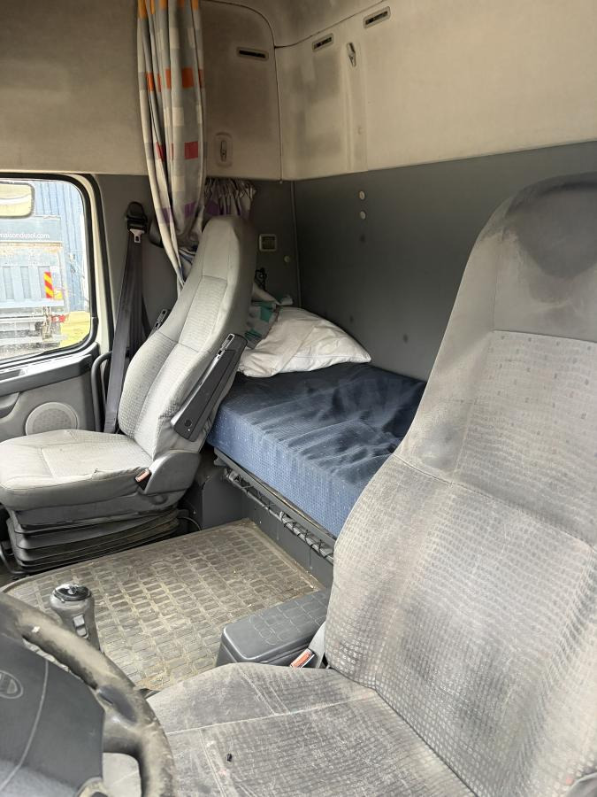 Volvo FH12 380 - Τράκτορας: φωτογραφία 3 Volvo FH12 380 - Τράκτορας: φωτογραφία 3