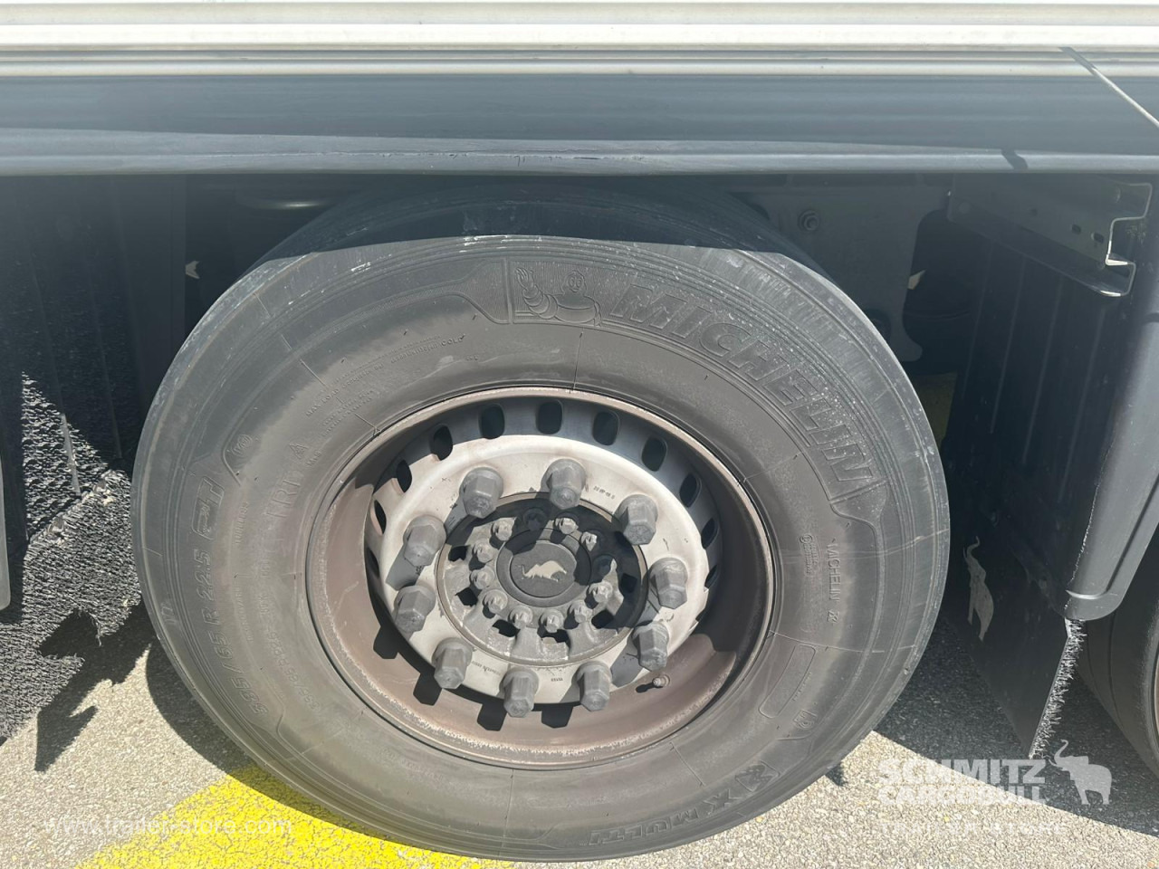 SCHMITZ Frigo standard Taillift - Επικαθήμενο ισοθερμικό: φωτογραφία 3 SCHMITZ Frigo standard Taillift - Επικαθήμενο ισοθερμικό: φωτογραφία 3