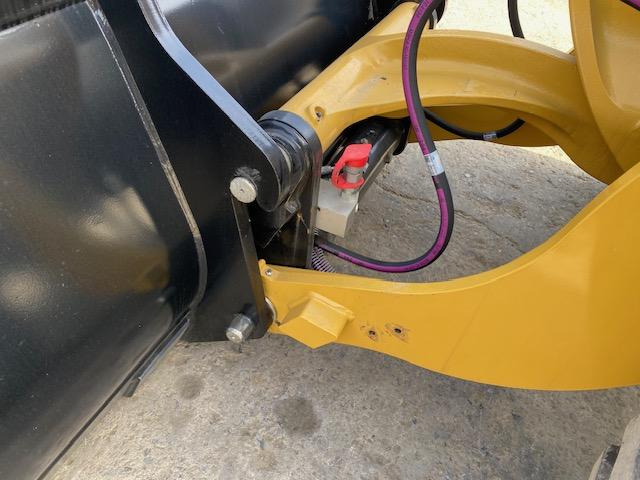 Ελαστιχοφόρος φορτωτής Cat 906 - 40 Km/h: φωτογραφία 13