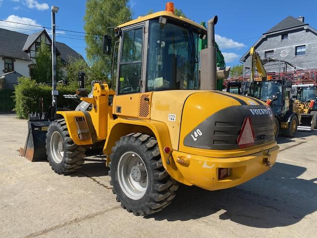 Volvo L 40 TP - Ελαστιχοφόρος φορτωτής: φωτογραφία 4 Volvo L 40 TP - Ελαστιχοφόρος φορτωτής: φωτογραφία 4