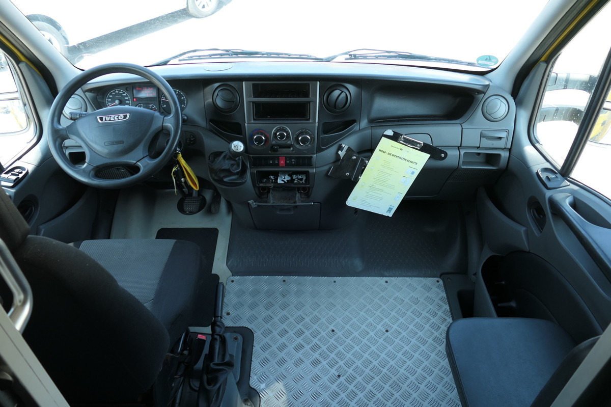 Επαγγελματικό αυτοκίνητο κόφα IVECO Daily 35 S11 C30C AUTOMATIK KAMERA Regale LUFT D: φωτογραφία 6 Επαγγελματικό αυτοκίνητο κόφα IVECO Daily 35 S11 C30C AUTOMATIK KAMERA Regale LUFT D: φωτογραφία 6