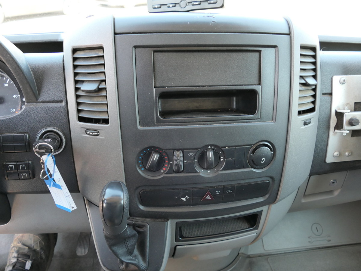 Επαγγελματικό αυτοκίνητο κόφα MERCEDES-BENZ SPRINTER 310 CDI MAXI EURO-5 KOFFER REGALE KAMER: φωτογραφία 10