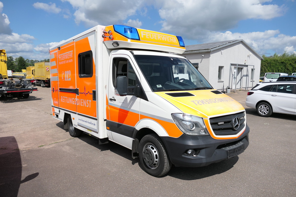 MERCEDES-BENZ Sprinter 519 CDI Klima Krankenwagen Fahrtec Aufb - Ασθενοφόρο: φωτογραφία 1 MERCEDES-BENZ Sprinter 519 CDI Klima Krankenwagen Fahrtec Aufb - Ασθενοφόρο: φωτογραφία 1