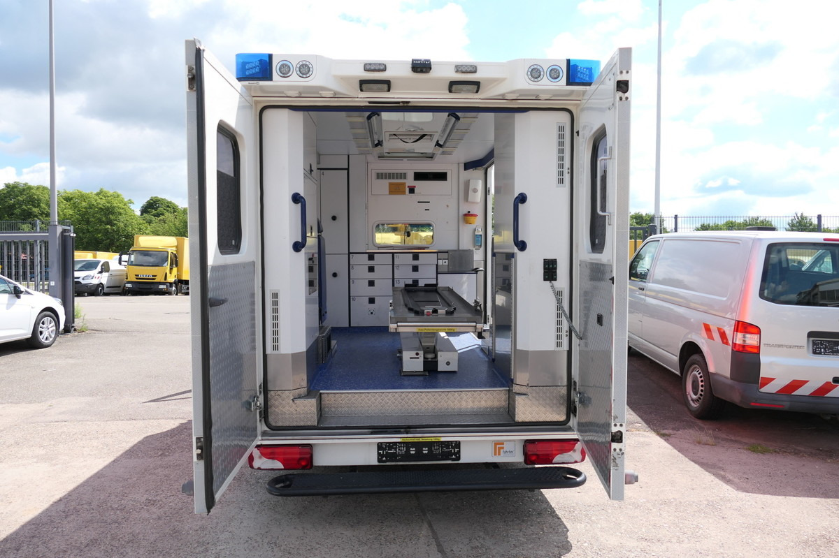 MERCEDES-BENZ Sprinter 519 CDI Klima Krankenwagen Fahrtec Aufb - Ασθενοφόρο: φωτογραφία 5 MERCEDES-BENZ Sprinter 519 CDI Klima Krankenwagen Fahrtec Aufb - Ασθενοφόρο: φωτογραφία 5