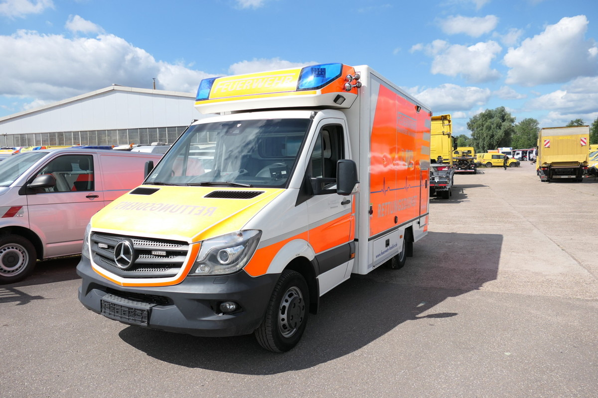 MERCEDES-BENZ Sprinter 519 CDI Klima Krankenwagen Fahrtec Aufb - Ασθενοφόρο: φωτογραφία 2 MERCEDES-BENZ Sprinter 519 CDI Klima Krankenwagen Fahrtec Aufb - Ασθενοφόρο: φωτογραφία 2