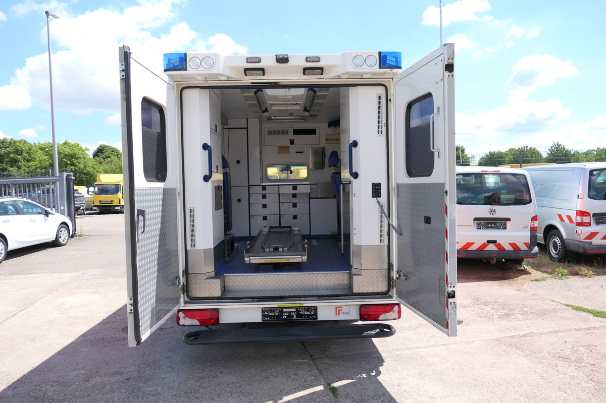 MERCEDES-BENZ Sprinter 519 CDI Klima Krankenwagen Fahrtec Aufb - Ασθενοφόρο: φωτογραφία 5 MERCEDES-BENZ Sprinter 519 CDI Klima Krankenwagen Fahrtec Aufb - Ασθενοφόρο: φωτογραφία 5