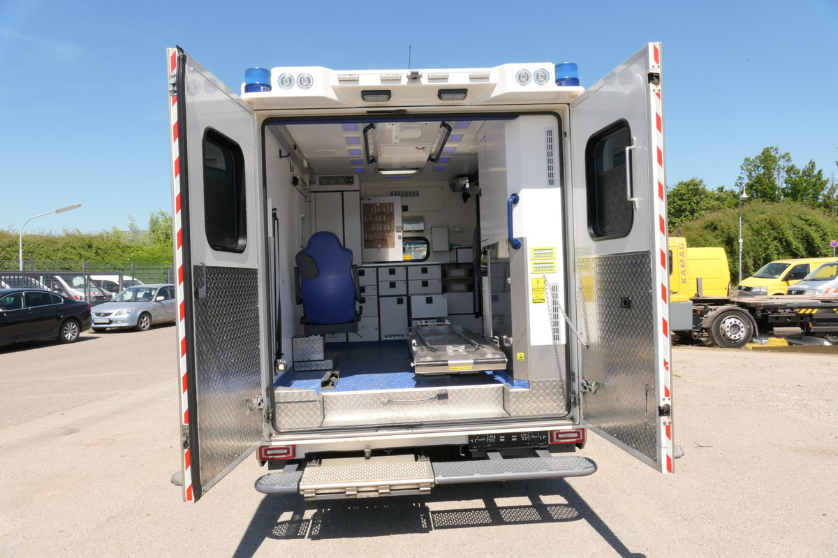 MERCEDES-BENZ Sprinter 519 CDI Klima Krankenwagen - Ασθενοφόρο: φωτογραφία 5 MERCEDES-BENZ Sprinter 519 CDI Klima Krankenwagen - Ασθενοφόρο: φωτογραφία 5