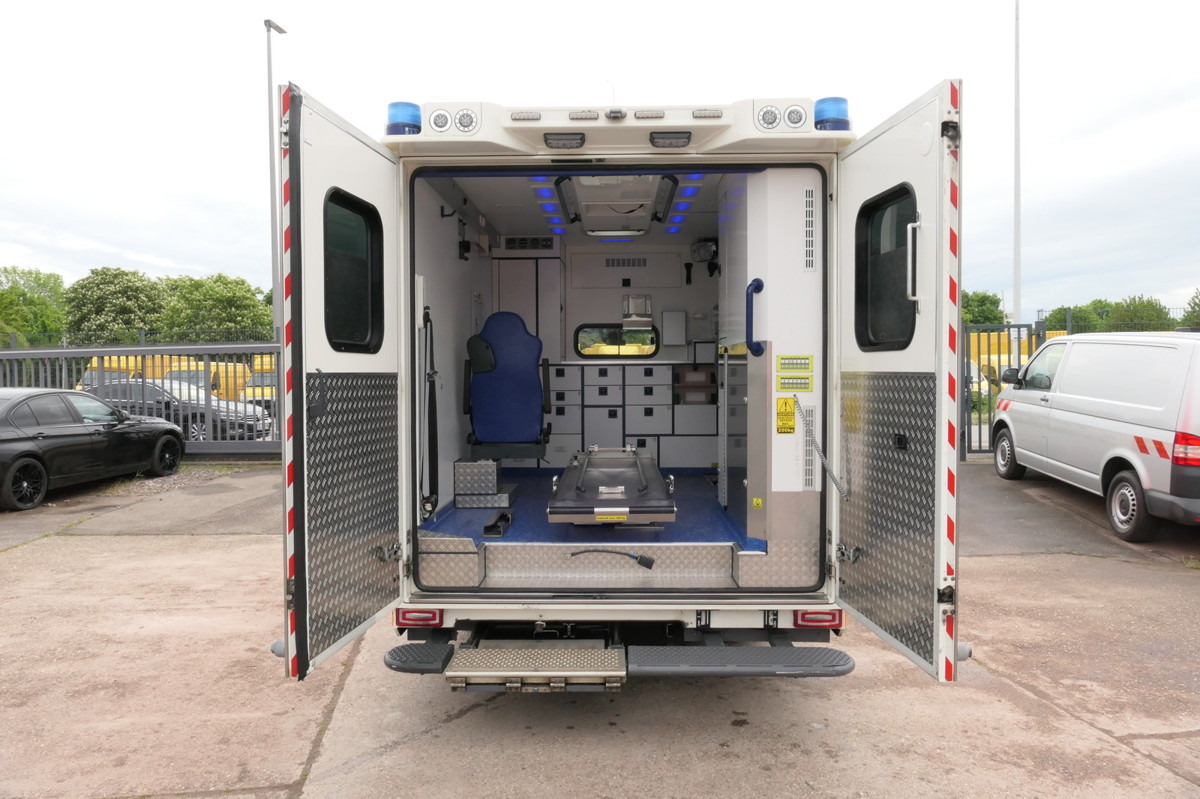 MERCEDES-BENZ Sprinter 519 CDI Klima Krankenwagen - Ασθενοφόρο: φωτογραφία 5 MERCEDES-BENZ Sprinter 519 CDI Klima Krankenwagen - Ασθενοφόρο: φωτογραφία 5