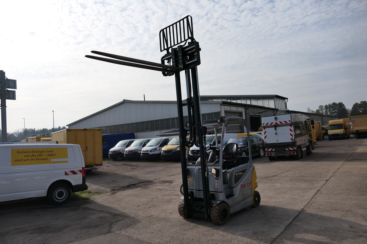 STILL RX 20-18P/H 4-RAD - Περονοφόρο επί φορτηγού: φωτογραφία 1 STILL RX 20-18P/H 4-RAD - Περονοφόρο επί φορτηγού: φωτογραφία 1