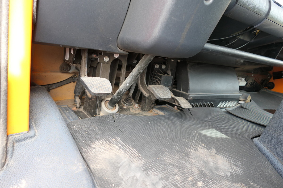 Φορτηγό με ανοιχτή καρότσα, Κοινοτικο όχημα/ Ειδικό όχημα UNIMOG U400  405/12 AHK KLIMA ZAPFWELLE vorn SFZ KOMMUN: φωτογραφία 13