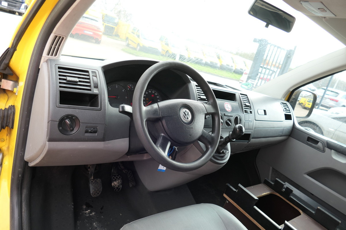 Interior photo 1: Μικρό βαν VW T5 Transporter 1.9 TDI PARKTRONIK 2xSCHIEBETÜR