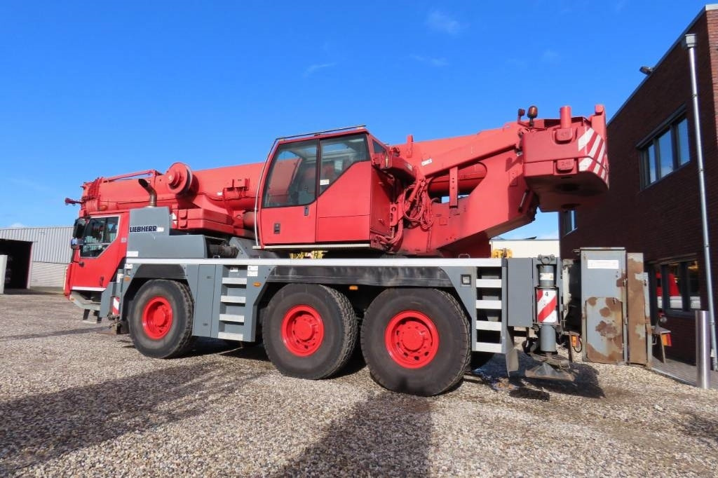 Liebherr LTM 1055-3.2  - Γερανός παντός εδάφους: φωτογραφία 4 Liebherr LTM 1055-3.2  - Γερανός παντός εδάφους: φωτογραφία 4