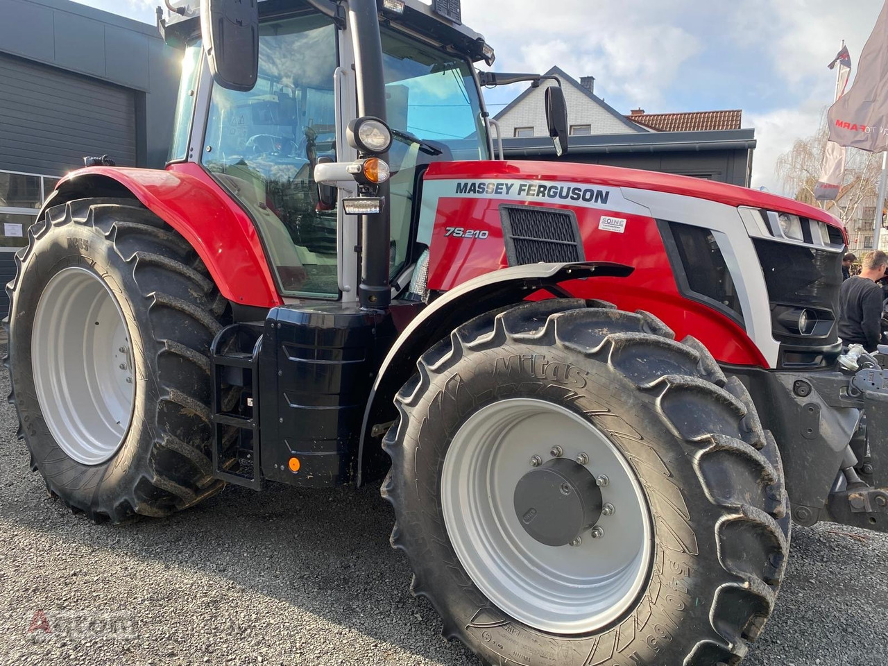 Massey Ferguson 7S.210 Dyna-VT EXCLUSIVE - Τρακτέρ: φωτογραφία 2 Massey Ferguson 7S.210 Dyna-VT EXCLUSIVE - Τρακτέρ: φωτογραφία 2
