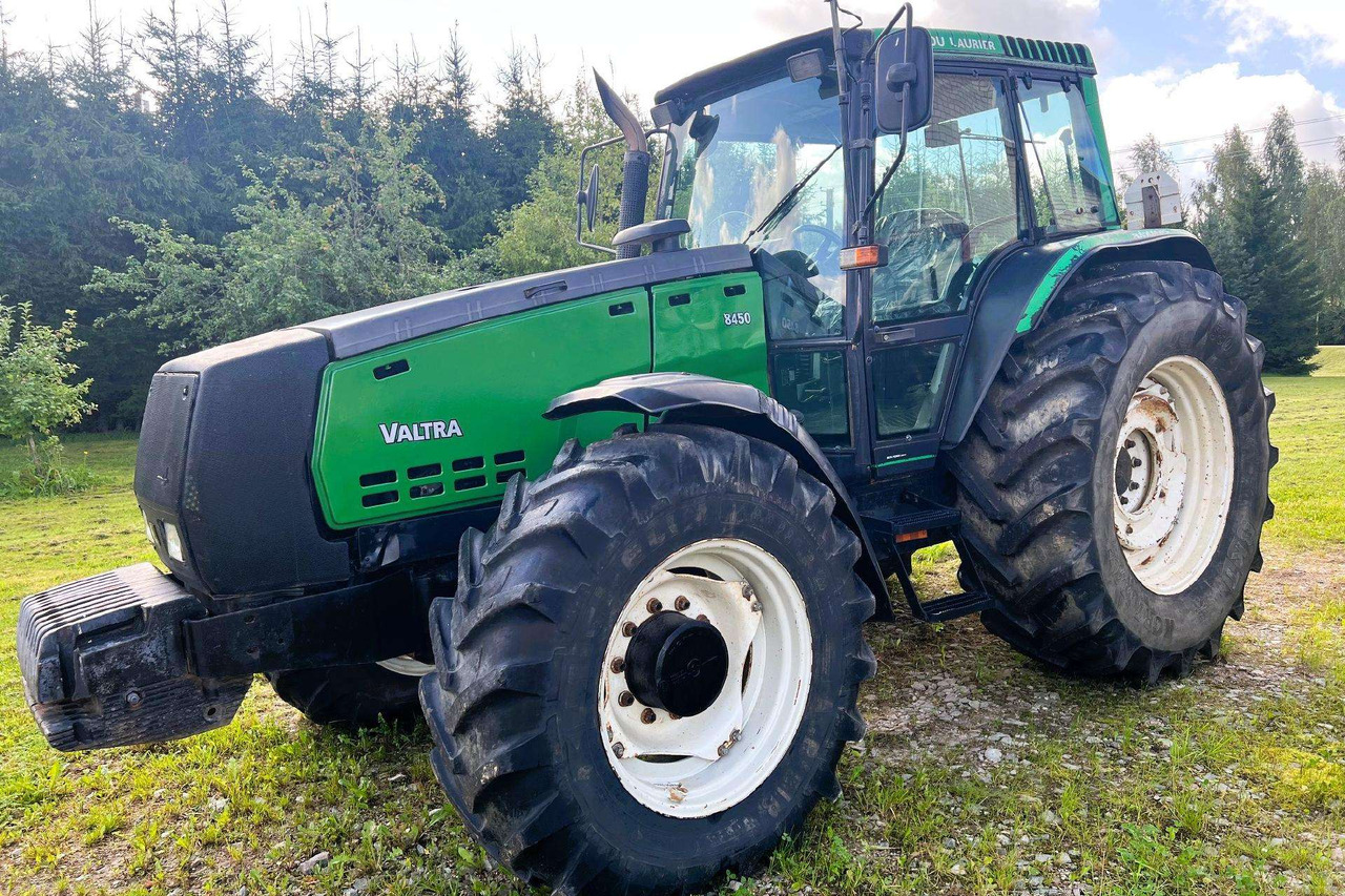 Valtra Valmet 8450 Mega - Τρακτέρ: φωτογραφία 1 Valtra Valmet 8450 Mega - Τρακτέρ: φωτογραφία 1