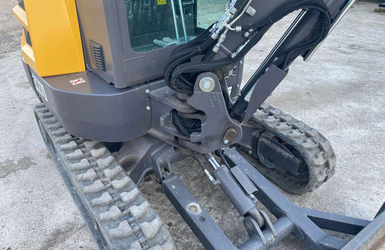 Volvo EC27D - Μίνι εκσκαφέας: φωτογραφία 4 Volvo EC27D - Μίνι εκσκαφέας: φωτογραφία 4