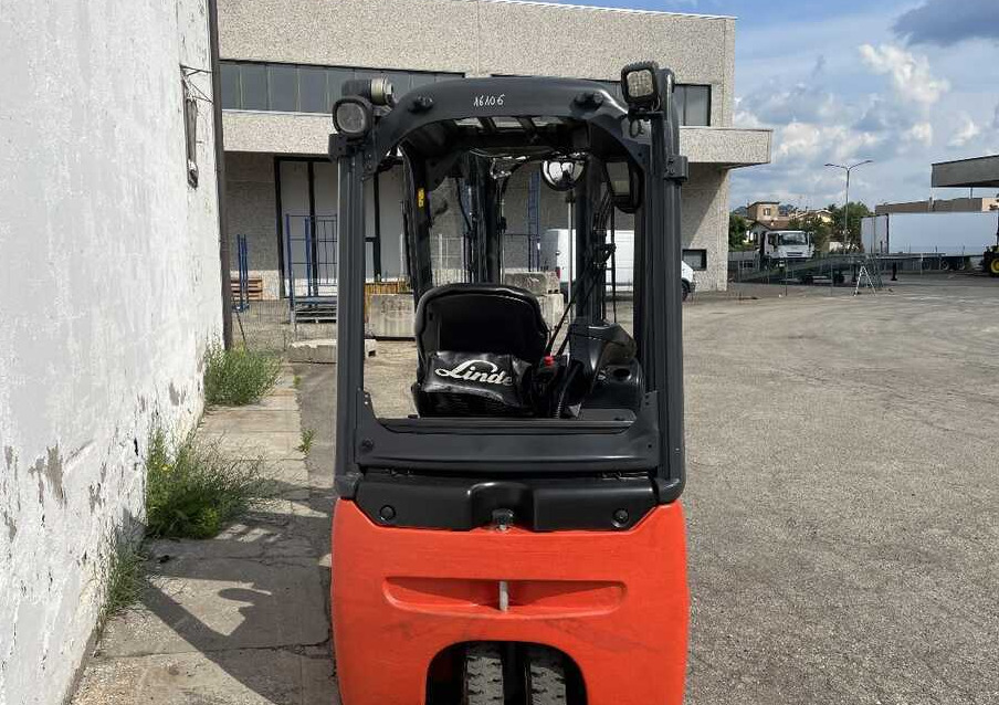 LINDE E 16-02 - Ηλεκτροκίνητο περονοφόρο: φωτογραφία 4 LINDE E 16-02 - Ηλεκτροκίνητο περονοφόρο: φωτογραφία 4