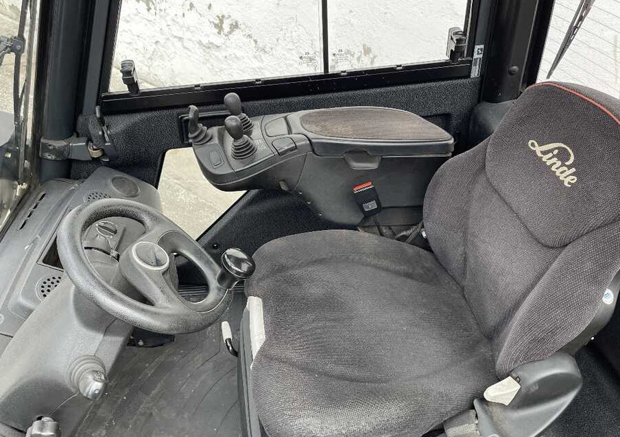 Linde H 35 D-02/393 - Πετρελαιοκίνητο περονοφόρο: φωτογραφία 4 Linde H 35 D-02/393 - Πετρελαιοκίνητο περονοφόρο: φωτογραφία 4