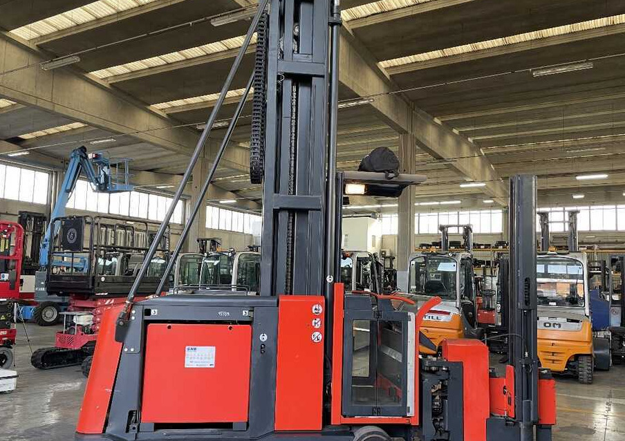 Linde K 15-3 (batteria 75%) - Μηχάνημα συλλογής παραγγελιών: φωτογραφία 5 Linde K 15-3 (batteria 75%) - Μηχάνημα συλλογής παραγγελιών: φωτογραφία 5