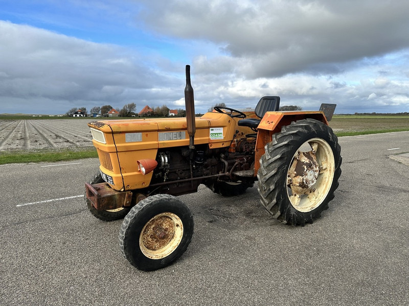 Fiat 640 - Τρακτέρ: φωτογραφία 1 Fiat 640 - Τρακτέρ: φωτογραφία 1