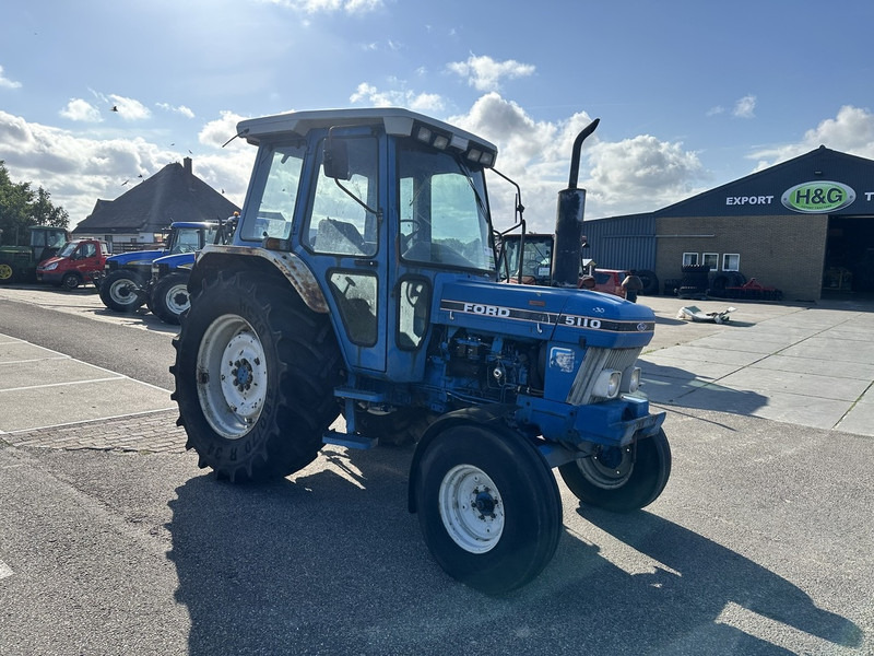 Ford 5110 - Τρακτέρ: φωτογραφία 3 Ford 5110 - Τρακτέρ: φωτογραφία 3