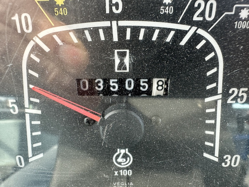 Ford 6640 SL - Τρακτέρ: φωτογραφία 5 Ford 6640 SL - Τρακτέρ: φωτογραφία 5