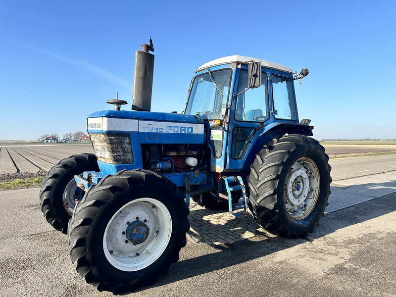 Ford TW-10 - Τρακτέρ: φωτογραφία 1 Ford TW-10 - Τρακτέρ: φωτογραφία 1