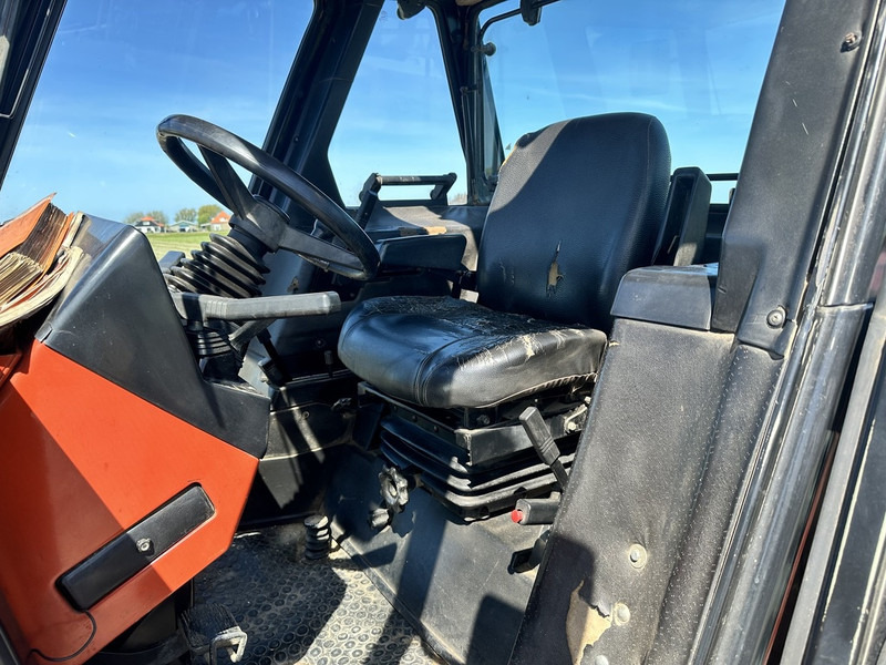 New Holland 180-90 DT - Τρακτέρ: φωτογραφία 5 New Holland 180-90 DT - Τρακτέρ: φωτογραφία 5