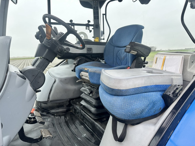 New Holland T6080 - Τρακτέρ: φωτογραφία 5 New Holland T6080 - Τρακτέρ: φωτογραφία 5
