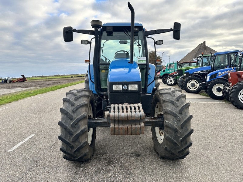 New Holland TS90 - Τρακτέρ: φωτογραφία 2 New Holland TS90 - Τρακτέρ: φωτογραφία 2