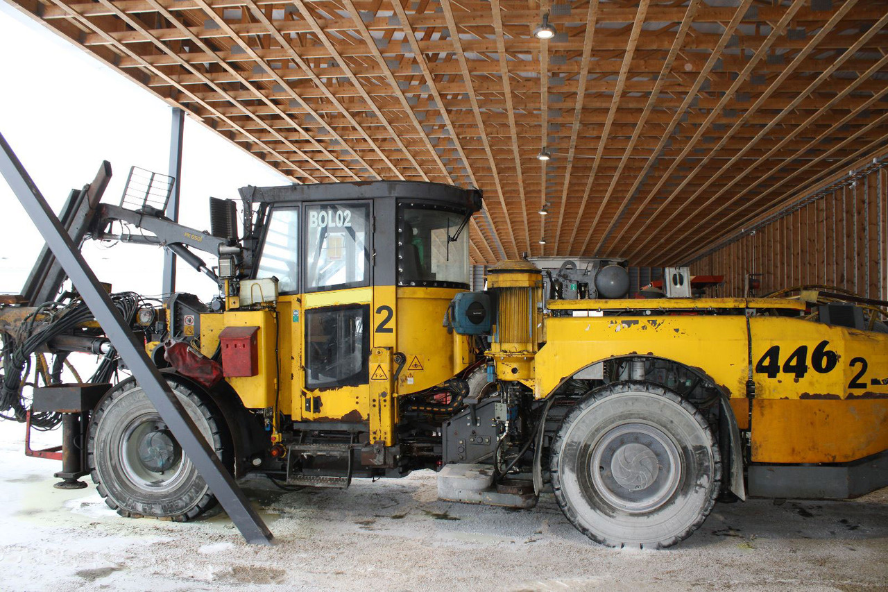 Atlas Copco Boltec LC - Μηχάνημα ορυχείων: φωτογραφία 2 Atlas Copco Boltec LC - Μηχάνημα ορυχείων: φωτογραφία 2