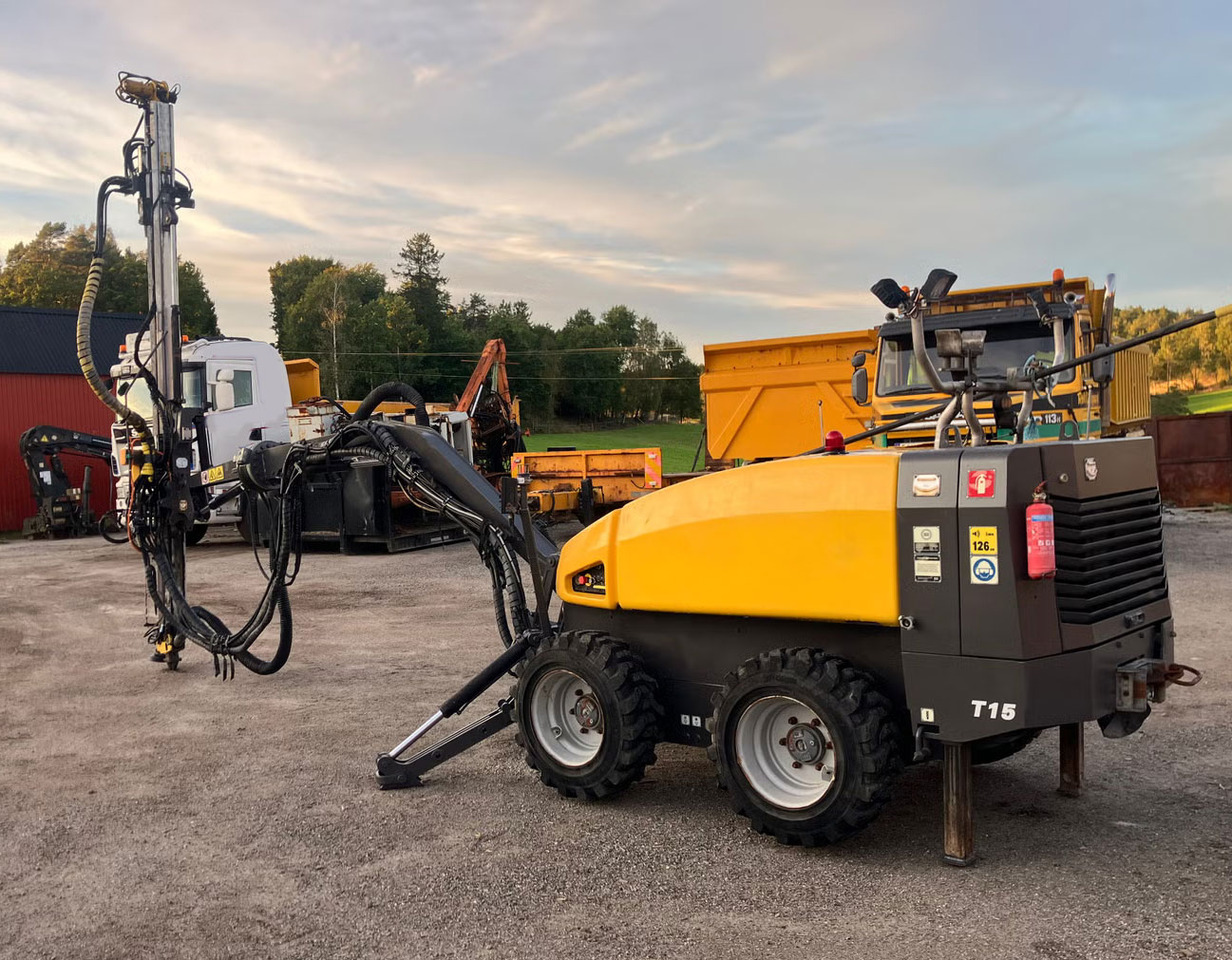 Atlas Copco FlexiROC T15R-01 - Μηχάνημα διάτρησης: φωτογραφία 1 Atlas Copco FlexiROC T15R-01 - Μηχάνημα διάτρησης: φωτογραφία 1