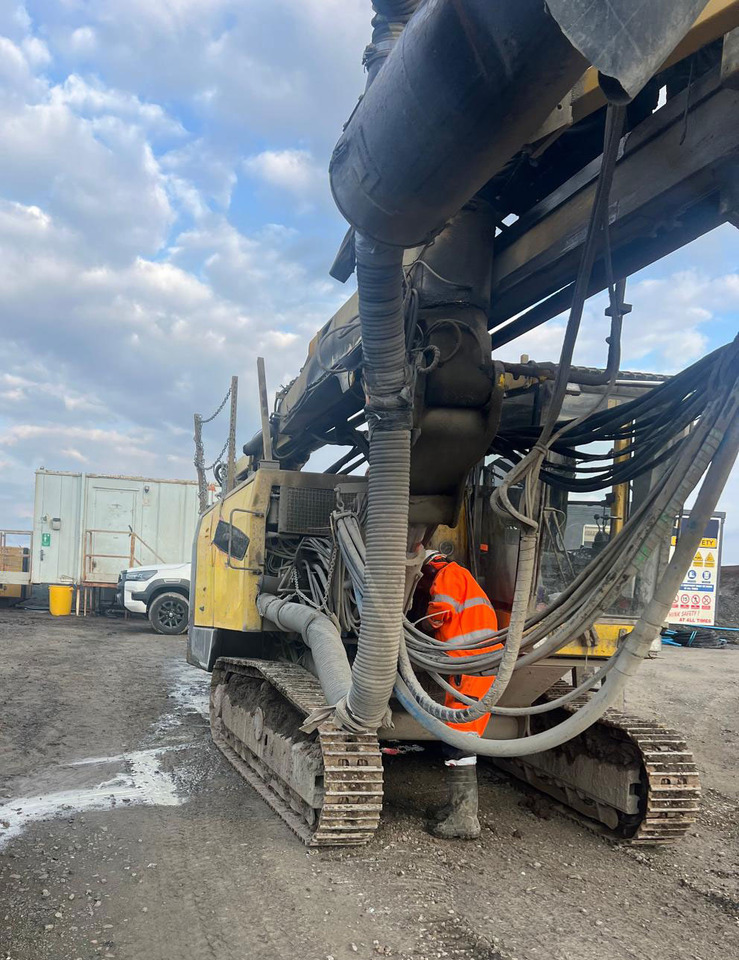 Atlas Copco ROC L8-44 - Μηχάνημα διάτρησης: φωτογραφία 5 Atlas Copco ROC L8-44 - Μηχάνημα διάτρησης: φωτογραφία 5