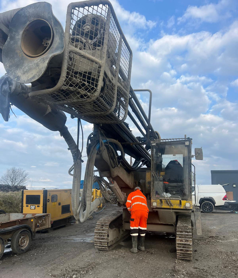 Atlas Copco ROC L8-44 - Μηχάνημα διάτρησης: φωτογραφία 4 Atlas Copco ROC L8-44 - Μηχάνημα διάτρησης: φωτογραφία 4