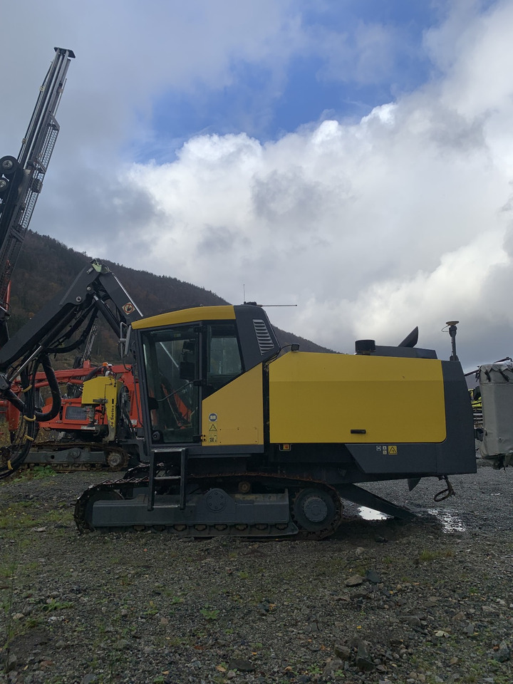 Atlas Copco SmartROC T40-11 - Μηχάνημα διάτρησης: φωτογραφία 2 Atlas Copco SmartROC T40-11 - Μηχάνημα διάτρησης: φωτογραφία 2