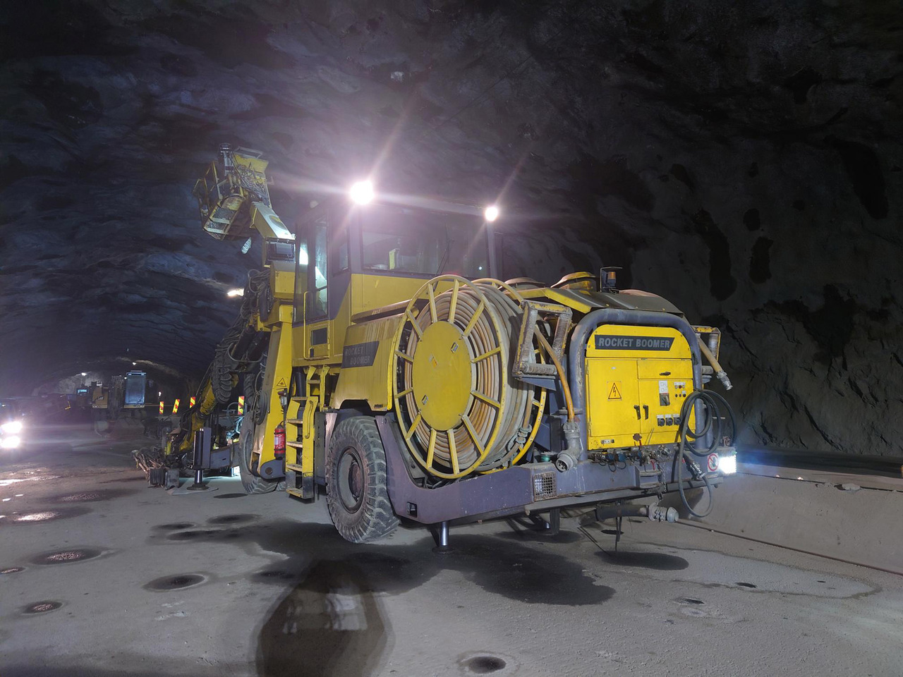 Atlas Copco WL3C - Μηχάνημα ορυχείων: φωτογραφία 2 Atlas Copco WL3C - Μηχάνημα ορυχείων: φωτογραφία 2