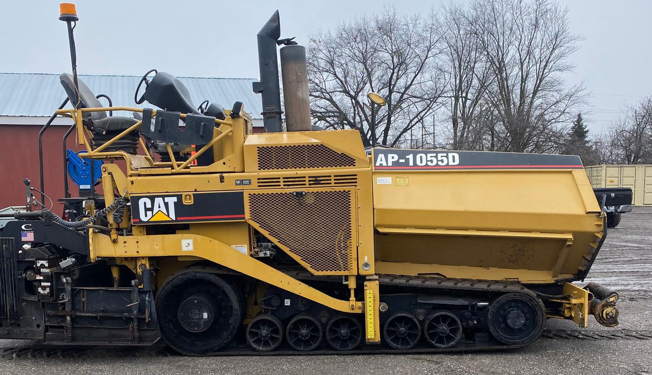 Caterpillar AP1055D - Διαστρωτήρας ασφάλτου: φωτογραφία 2 Caterpillar AP1055D - Διαστρωτήρας ασφάλτου: φωτογραφία 2
