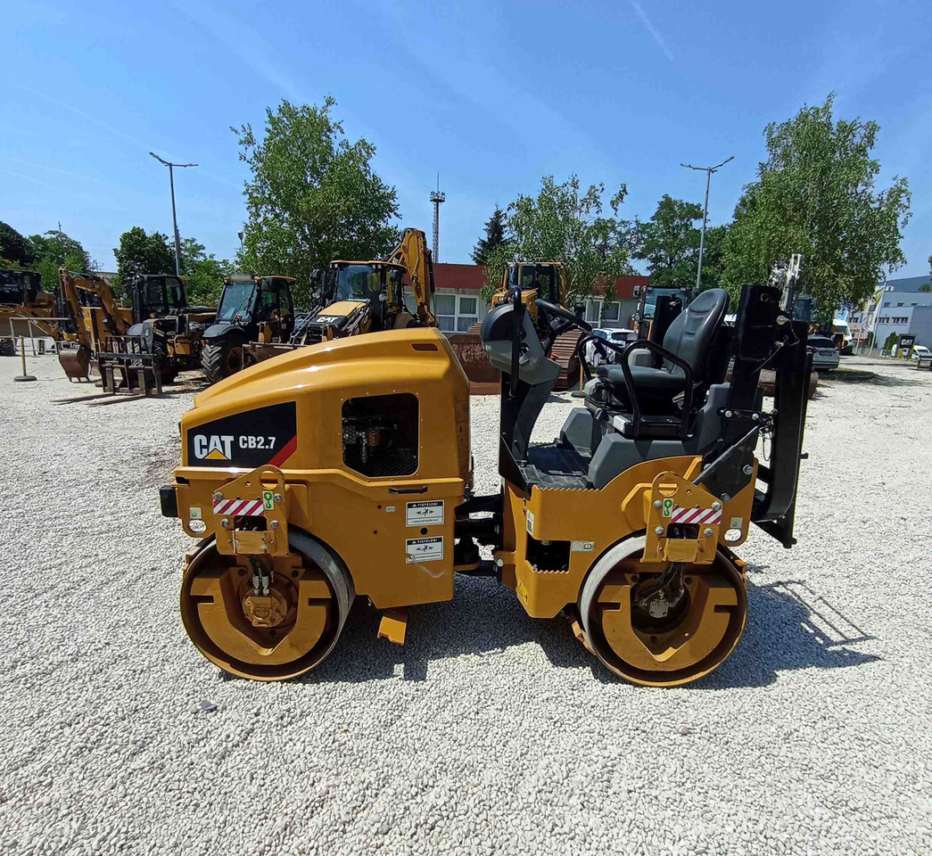 Caterpillar CB2.7 - Οδοστρωτήρας: φωτογραφία 3 Caterpillar CB2.7 - Οδοστρωτήρας: φωτογραφία 3