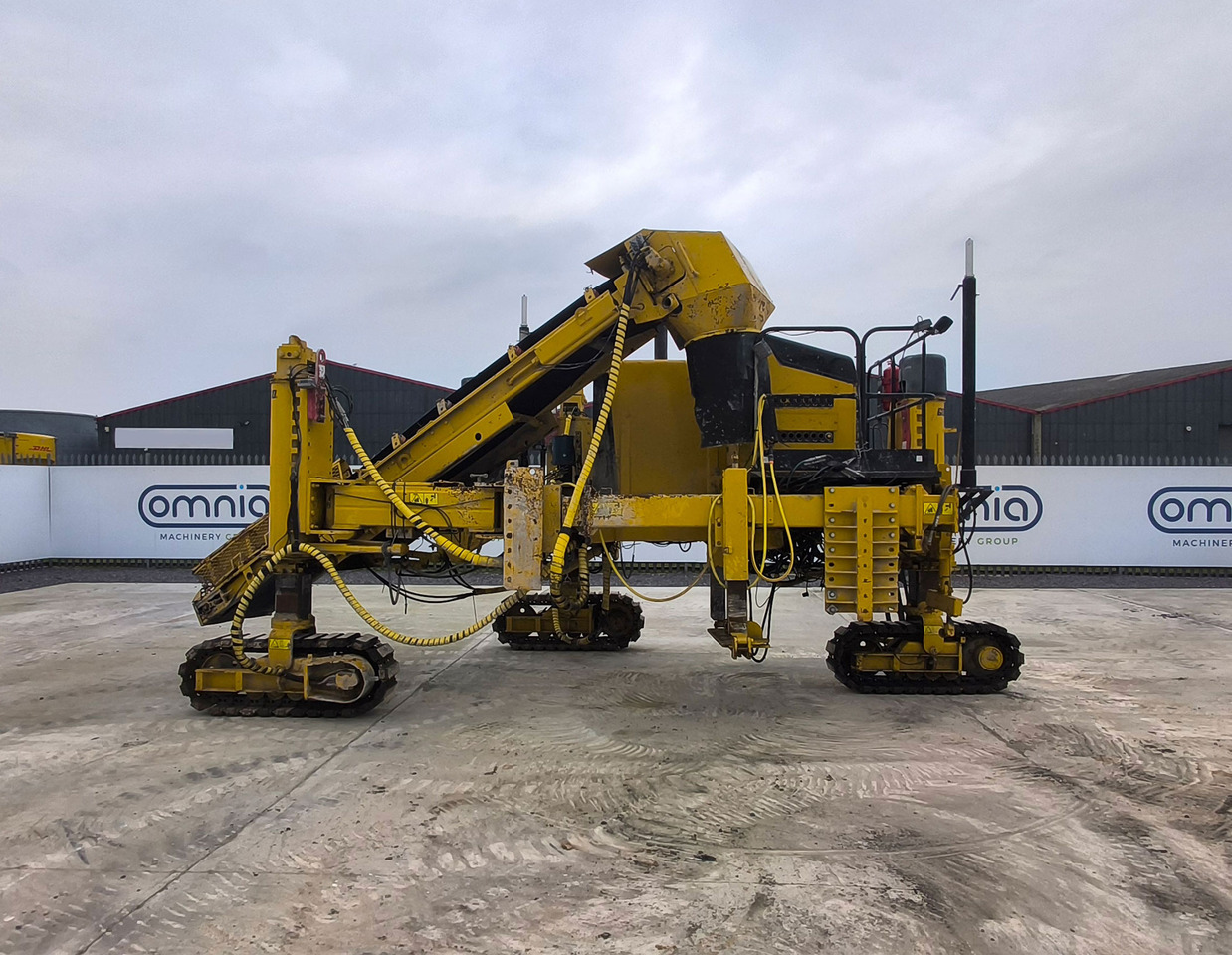 Gomaco Commander III - Κρασπεδομηχανή: φωτογραφία 1 Gomaco Commander III - Κρασπεδομηχανή: φωτογραφία 1