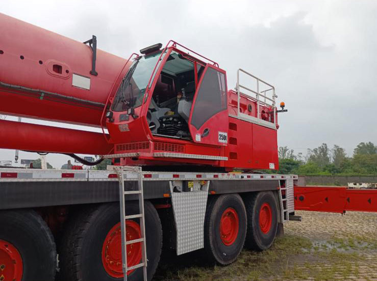 Grove GMK 5250 - Τηλεσκοπικός γερανός: φωτογραφία 4 Grove GMK 5250 - Τηλεσκοπικός γερανός: φωτογραφία 4