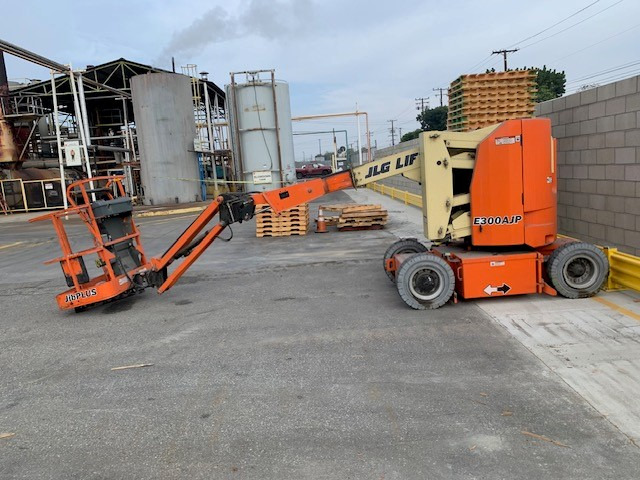 JLG E300AJP - Τηλεσκοπικός μπροστινός φορτωτής: φωτογραφία 1 JLG E300AJP - Τηλεσκοπικός μπροστινός φορτωτής: φωτογραφία 1