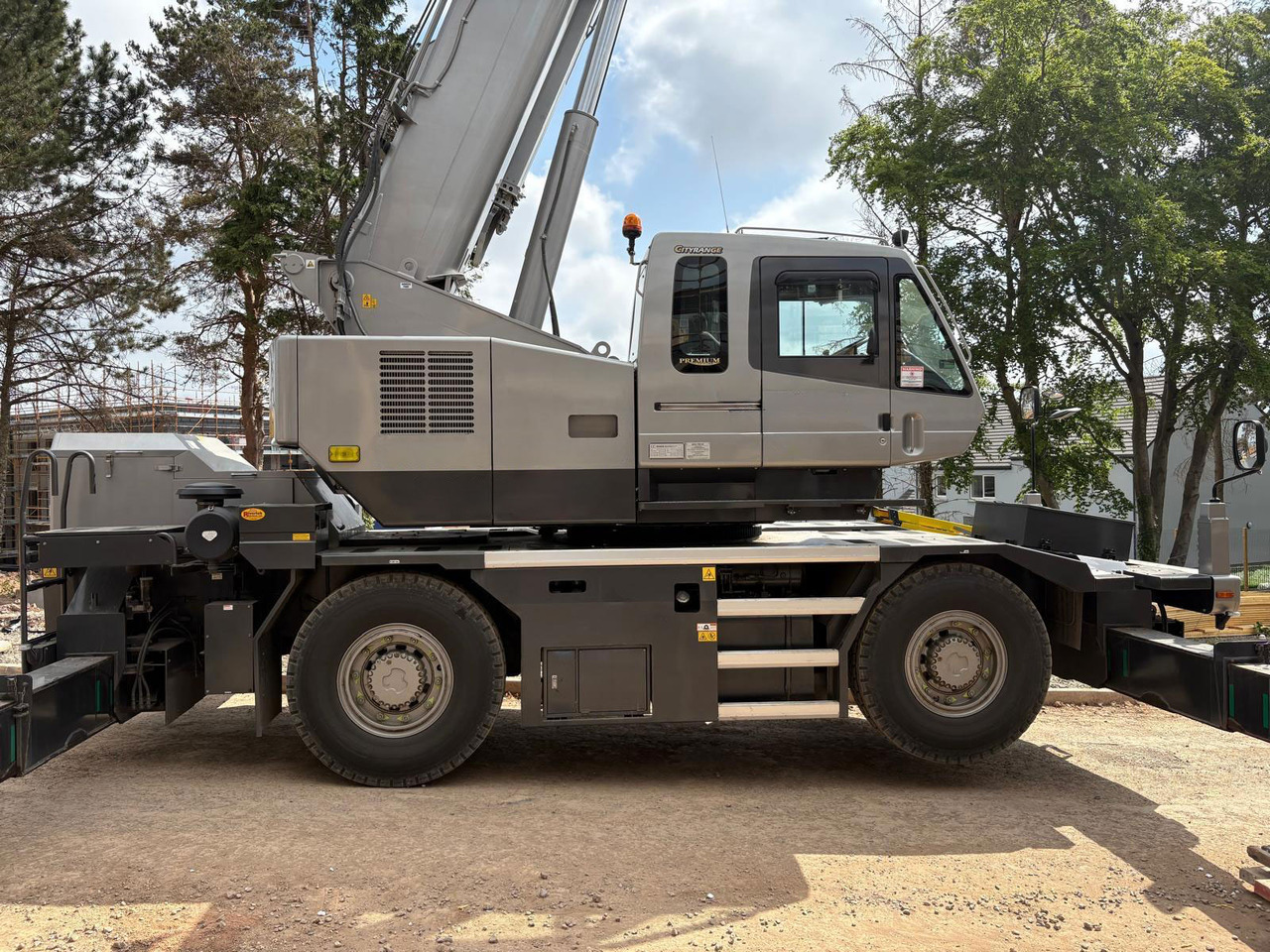 Kato CR-350Ri - Τηλεσκοπικός γερανός: φωτογραφία 2 Kato CR-350Ri - Τηλεσκοπικός γερανός: φωτογραφία 2