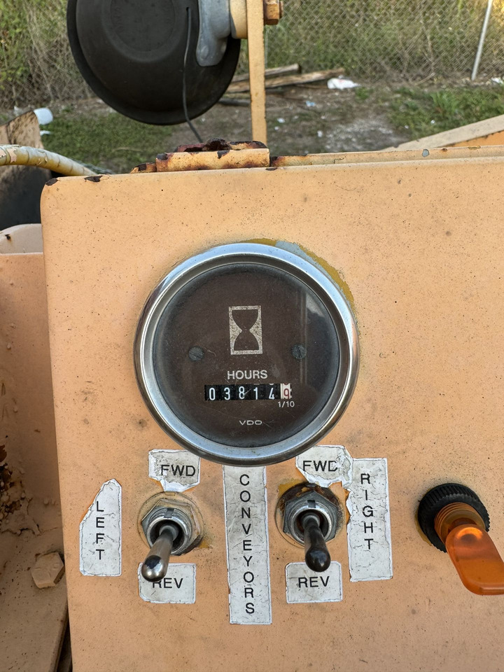 Διαστρωτήρας ασφάλτου Leeboy 8000: φωτογραφία 7 Διαστρωτήρας ασφάλτου Leeboy 8000: φωτογραφία 7