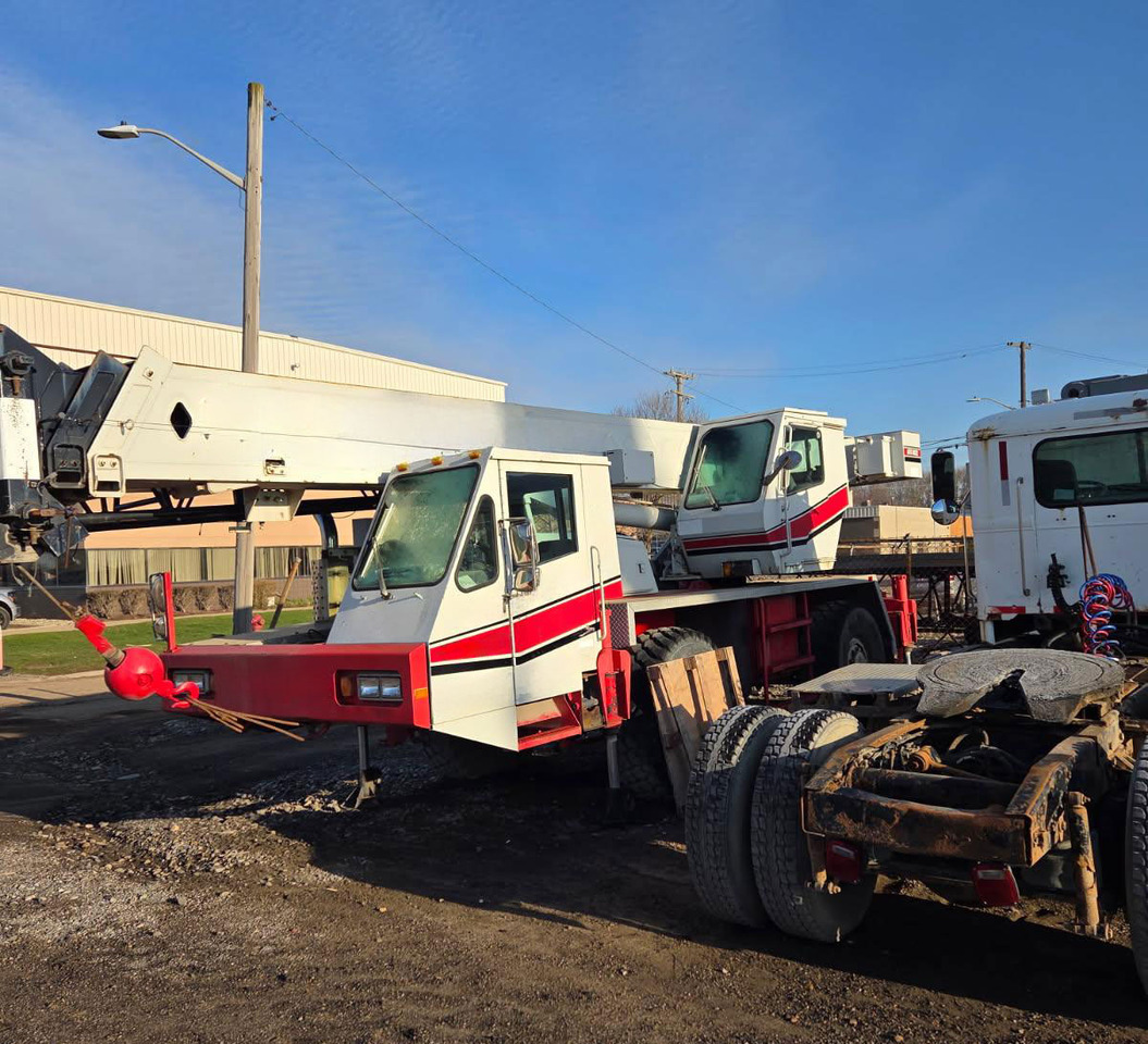 Link-Belt ATC-822 - Τηλεσκοπικός γερανός: φωτογραφία 2 Link-Belt ATC-822 - Τηλεσκοπικός γερανός: φωτογραφία 2